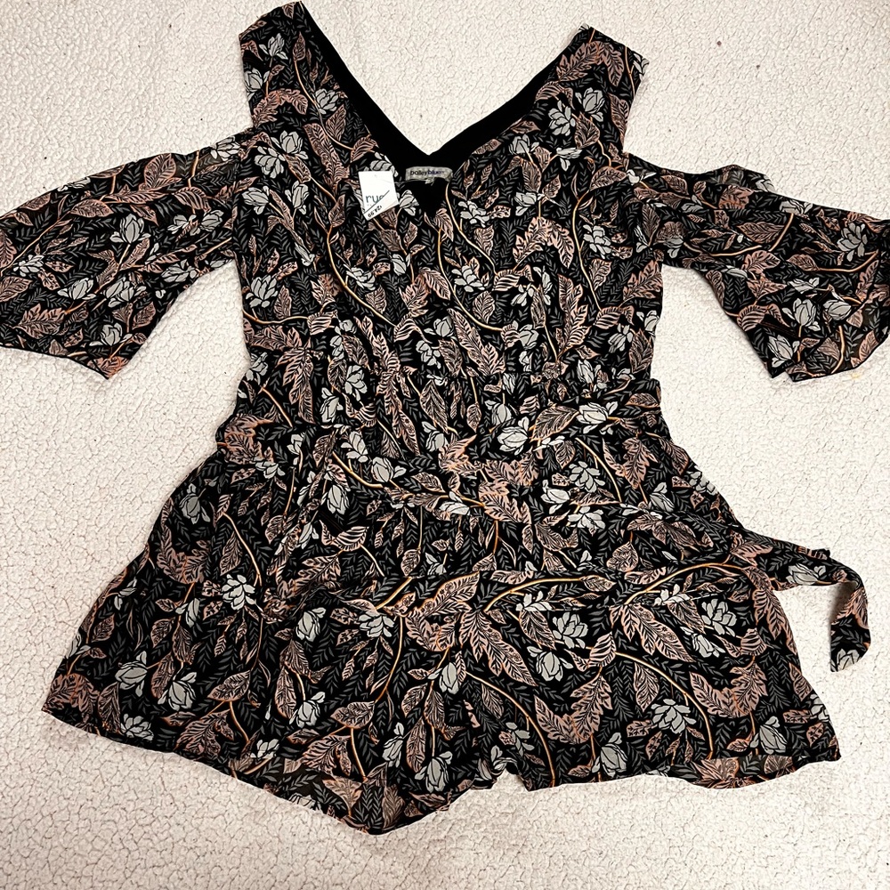 Rue 21 cold shoulder romper